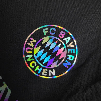 Bayern München 2023-as „Balmain” limitált mez