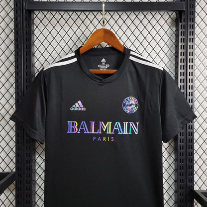 Bayern München 2023-as „Balmain” limitált mez