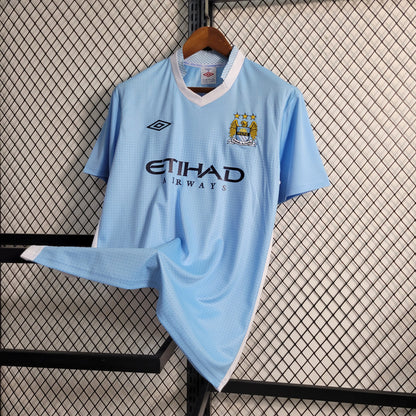 Domowa koszulka Manchesteru City na sezon 2011/12