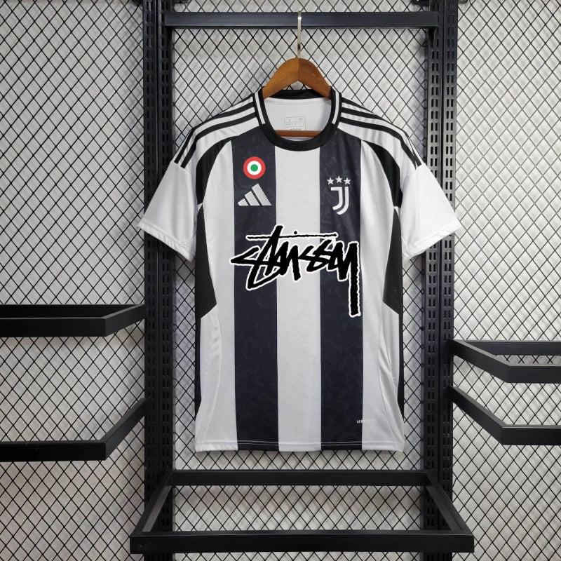 Juventus 2024-es „Stüssy” limitált mez