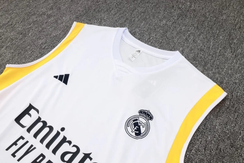 Real Madrid 2023-as ujjatlan edzőszett