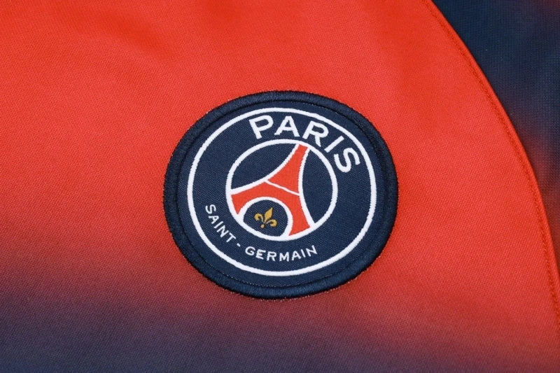 Paris Saint-Germain 2023-as kapucnis edzőszett