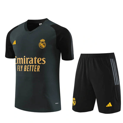 Real Madrid 2023 set de antrenori