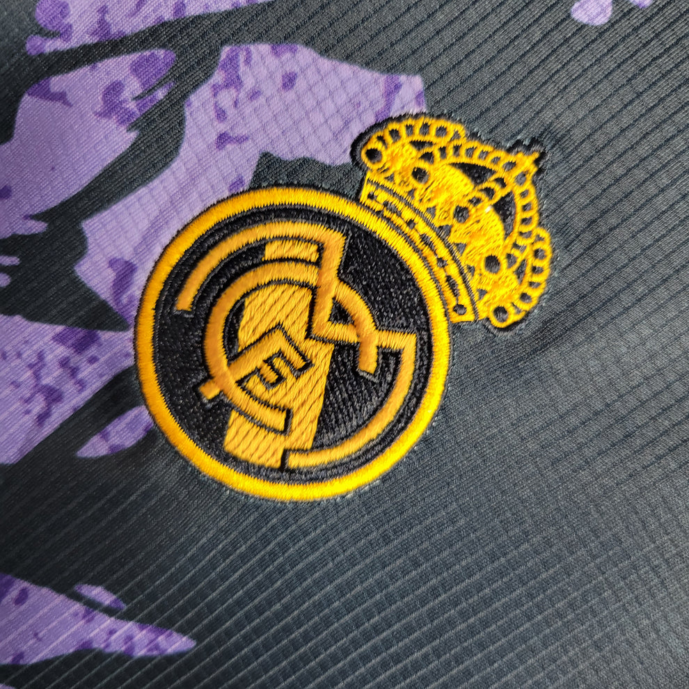 Real Madrid 2023-as „purple fans” limitált mez