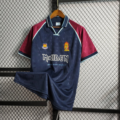 West Ham 1999-es „Iron Maiden” limitált mez