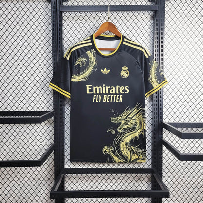 Real Madrid 2024-es „Lunar Black” limitált mez