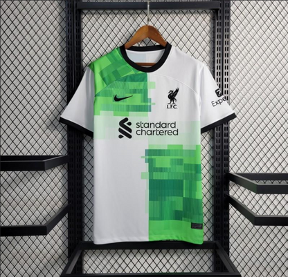 Liverpool 2023 al treilea tricou