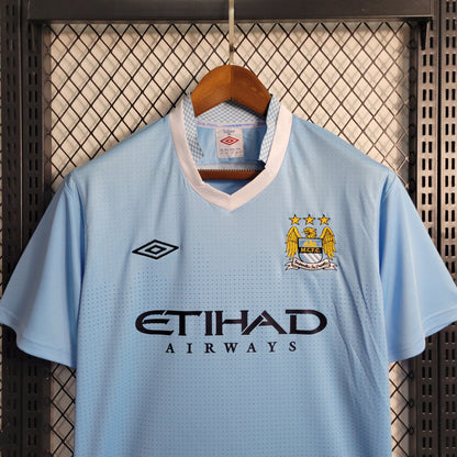 Domowa koszulka Manchesteru City na sezon 2011/12