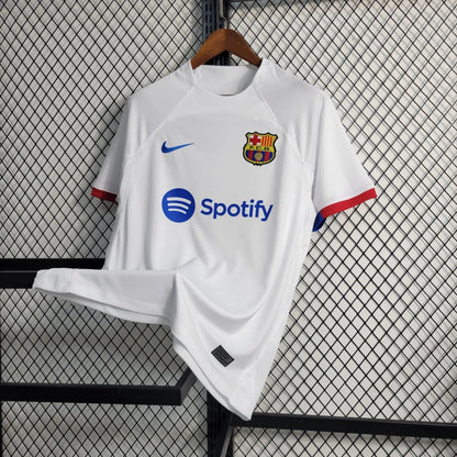 Barcelona 2023 al treilea tricou