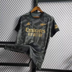 Kit de deplasare Arsenal 2022